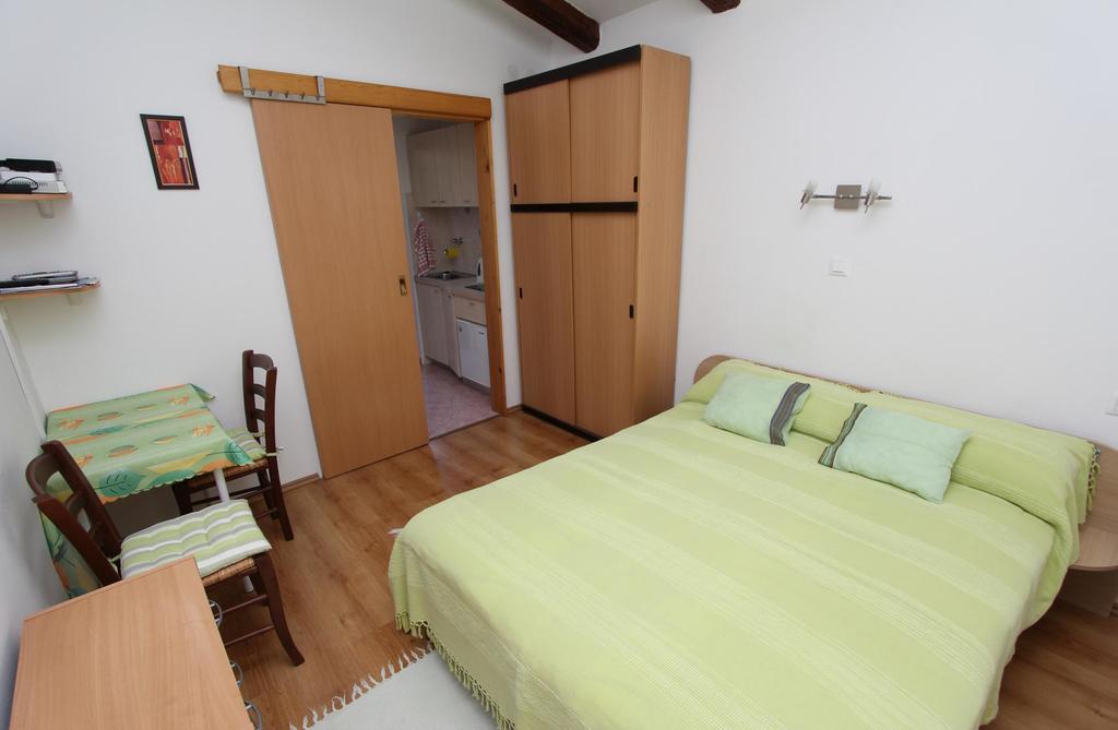 Studio And Room Tea Rovinj Eksteriør bilde